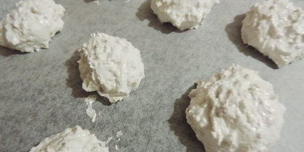 арахисовое и кокосовое заварное безе