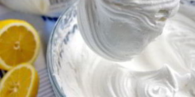 безе с ягодами