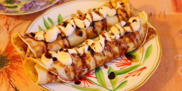 французские блинчики с яблоками и безе