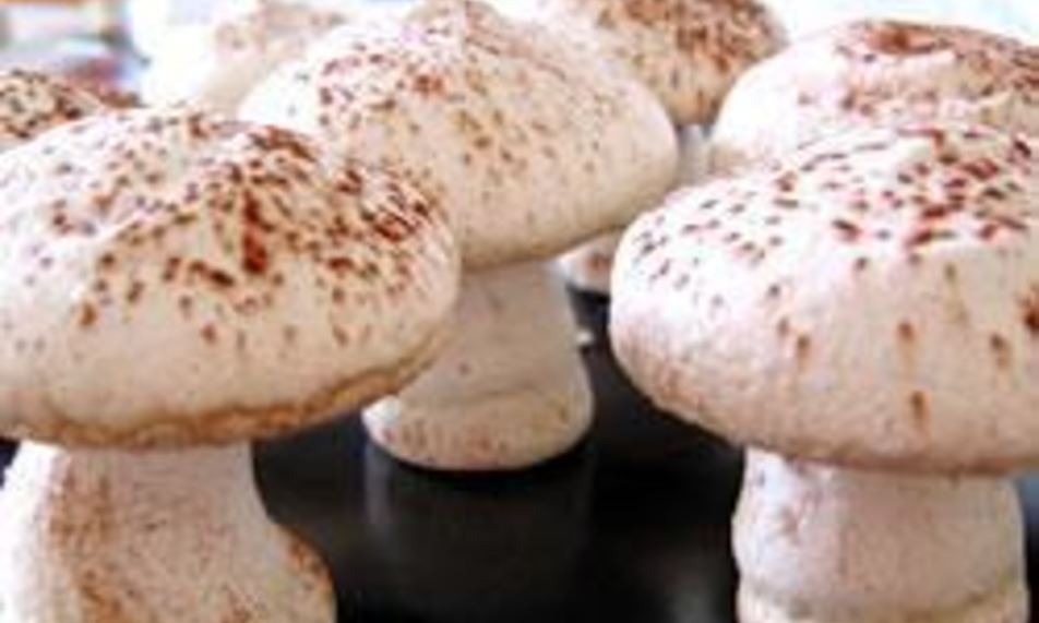 Рецепт грибочков из безе