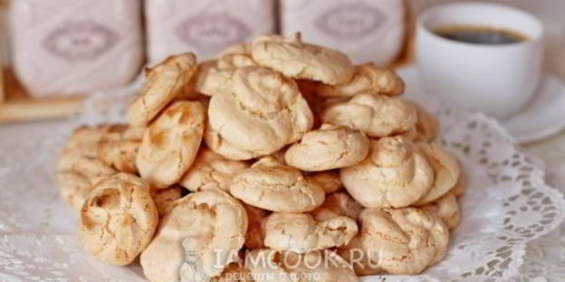 миндальное безе амаретти