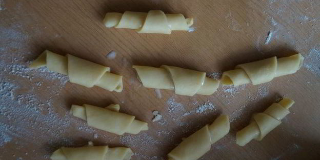 рулетики с безе