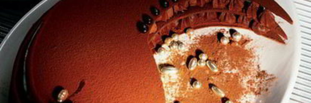 Шоколадное безе с пряным кремом