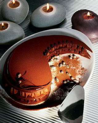 Шоколадное безе с пряным кремом