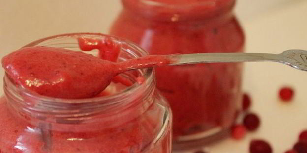 торт-безе с брусничным курдом