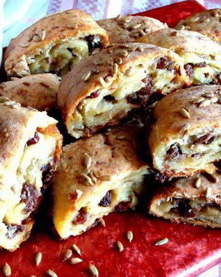 Творожный рулет с безейной прослойкой