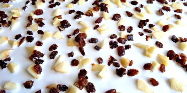 творожный рулет с безейной прослойкой