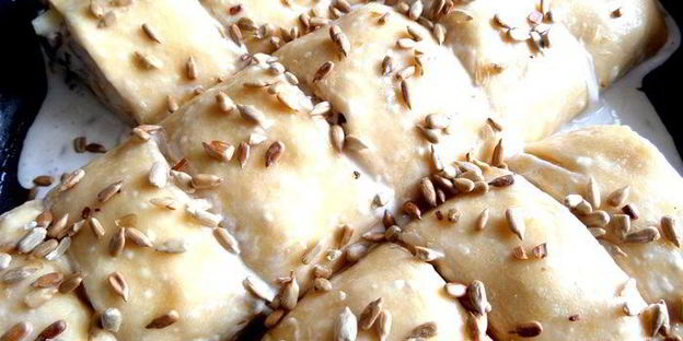 творожный рулет с безейной прослойкой