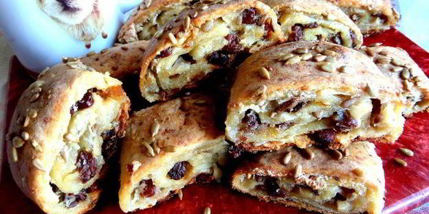 творожный рулет с безейной прослойкой