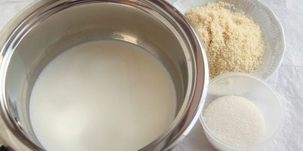 бланманже с шиповниковым пюре