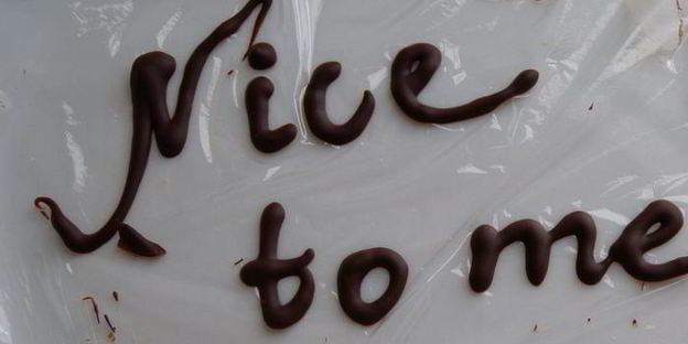 десерт шоколадный тянучка-нуга