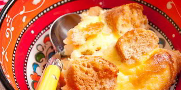 карамельный хлебный пудинг