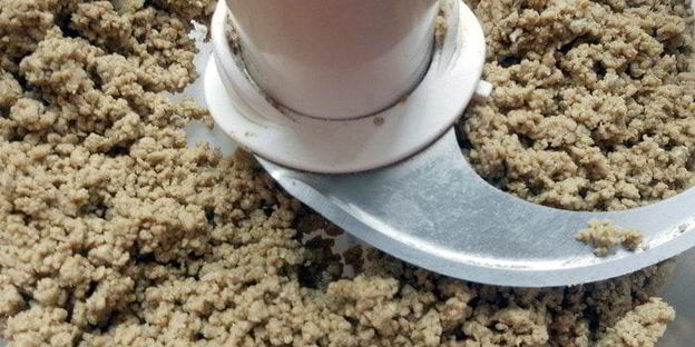 шоколадные конфеты с кешью и халвой