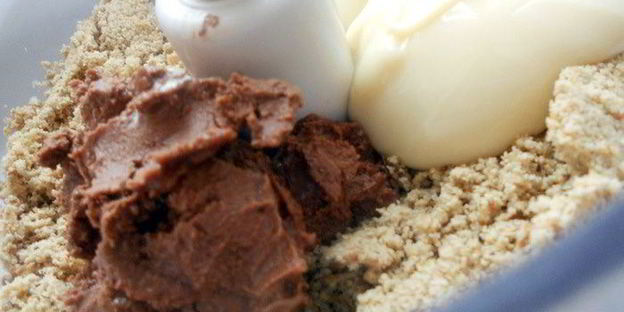 шоколадные конфеты с халвой