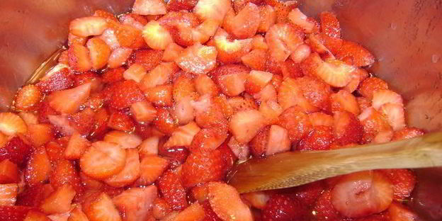 клубничный сорбет с мятным вкусом