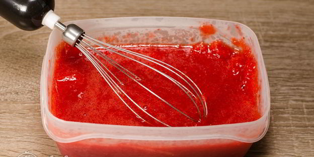 клубничный сорбет