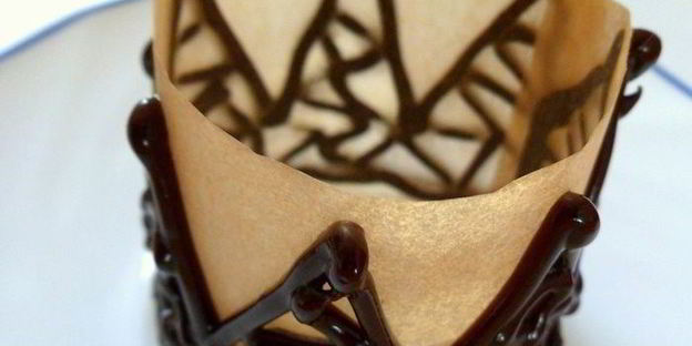 домашние конфеты из макадамии, нуги, марципана и шоколада