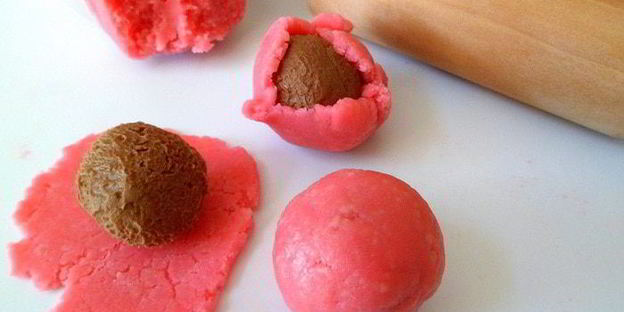 домашние конфеты из макадамии, нуги, марципана и шоколада