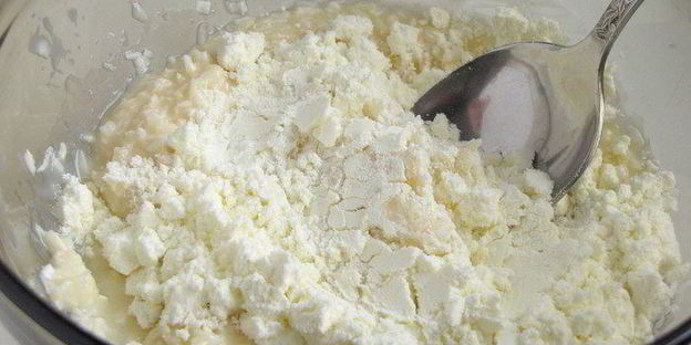 конфеты барфи с кешью и кедровыми орешками