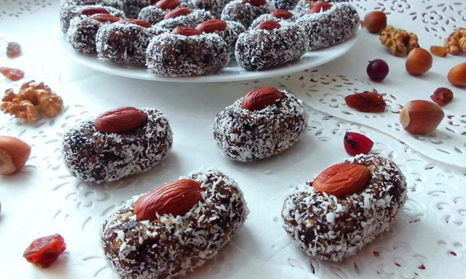Рецепт конфет из чернослива в кокосовой стружке