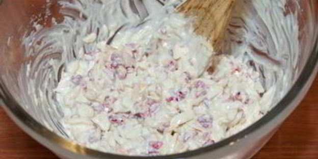 конфеты из миндаля и белого шоколада