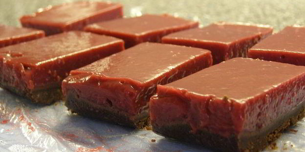 конфеты малиновые поцелуйчики