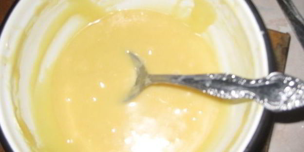 конфеты с двумя видами шоколада, с орехами и сухофруктами