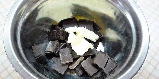 конфеты с вяленой вишней и отрубями