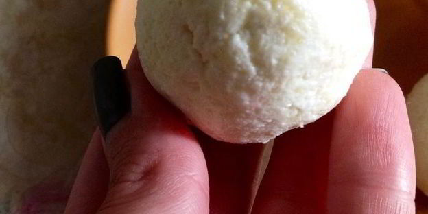 творожные конфеты с клубникой