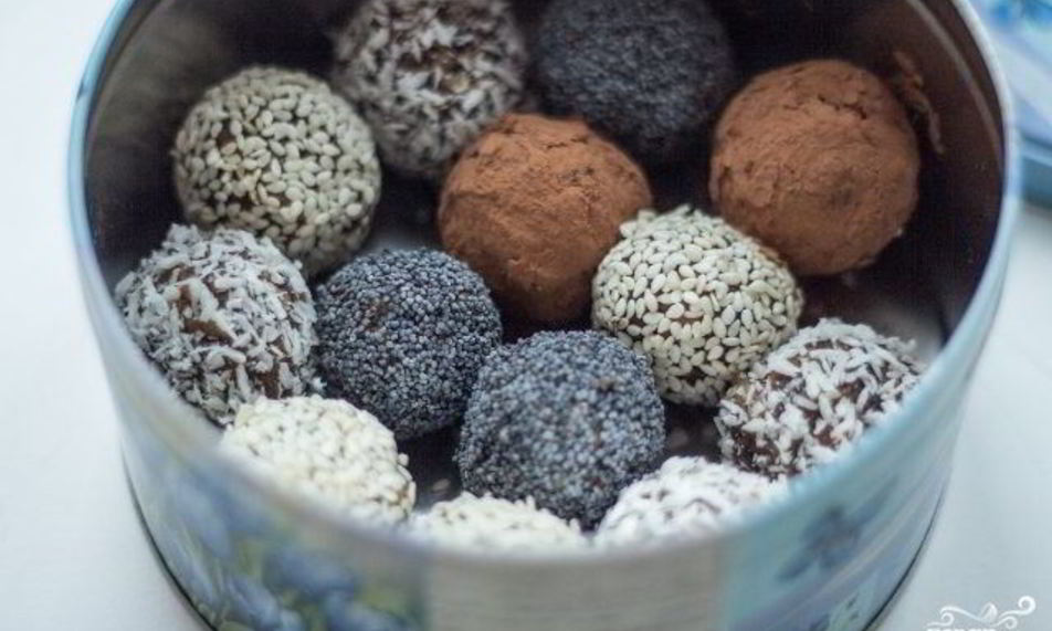 Рецепт веганских конфет из сухофруктов