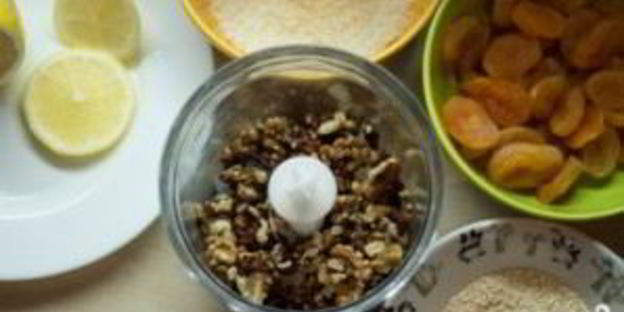 веганские конфеты из сухофруктов