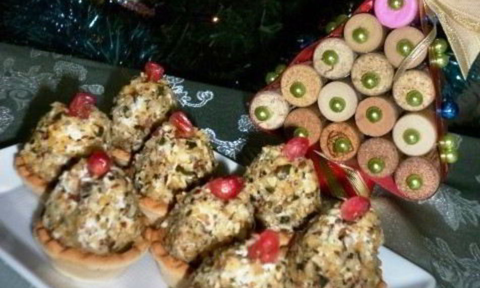 Рецепт закусочных конфеток с голубым сыром и инжиром