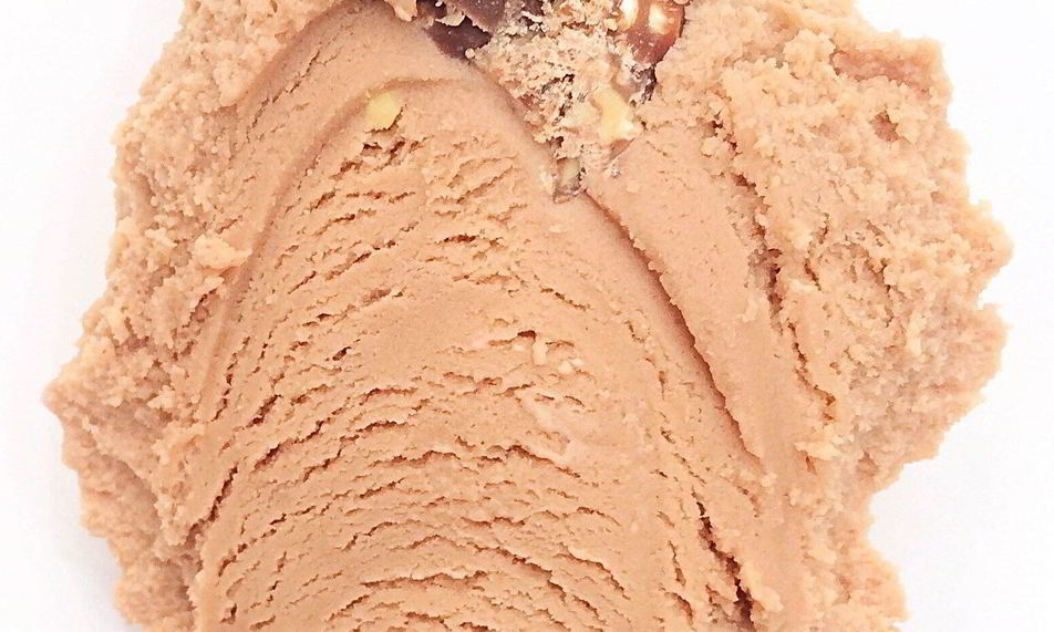 Рецепт замороженного йогурта с нутеллой и конфетами ferrero rocher