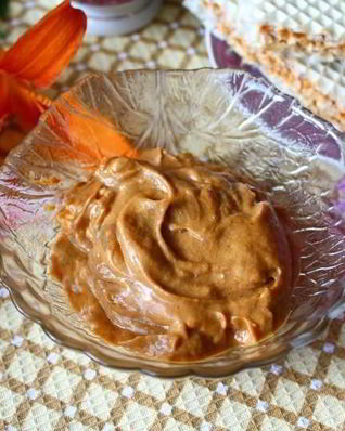 Крем для торта с вареной сгущенкой и маслом