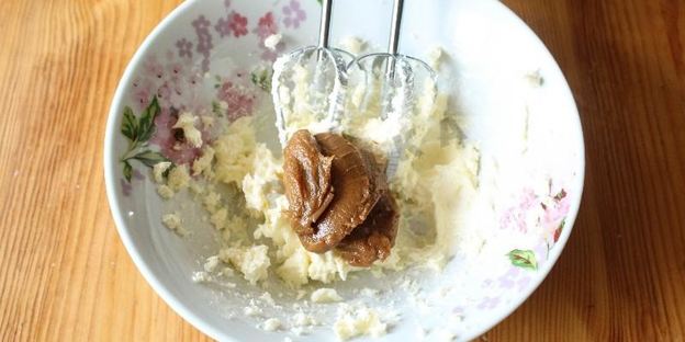 крем для торта с вареной сгущенкой и маслом