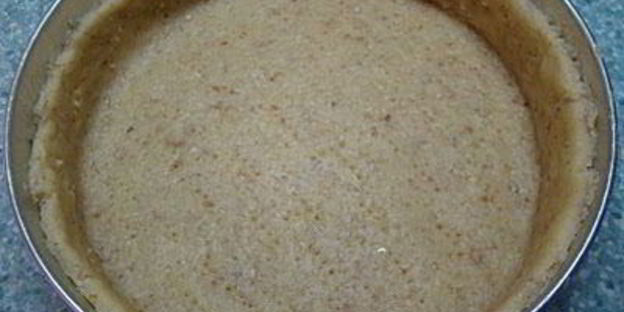 кростата с миндальным кремом и шоколадом