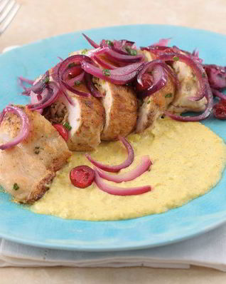 Куриная грудка, фаршированная шампиньонами с кукурузным кремом