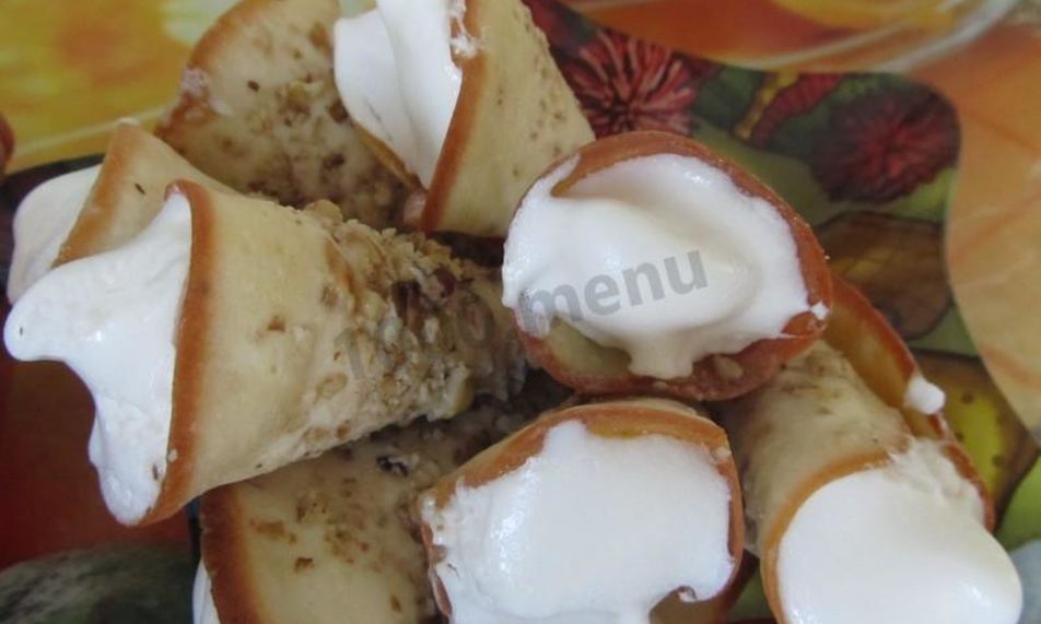 Рецепт ореховых трубочек с белковым кремом