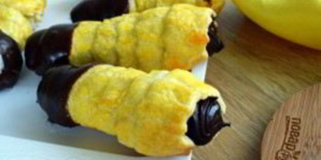 рожки с шоколадным кремом