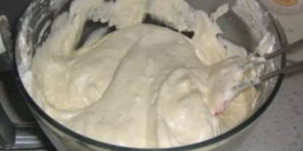 рулет бисквитный с творожным кремом