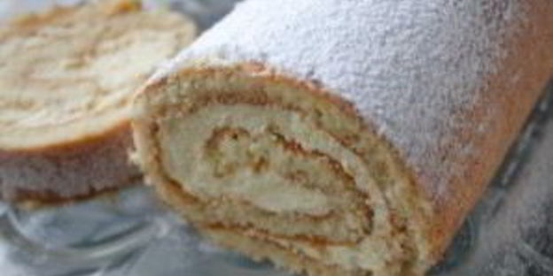 рулет бисквитный с творожным кремом