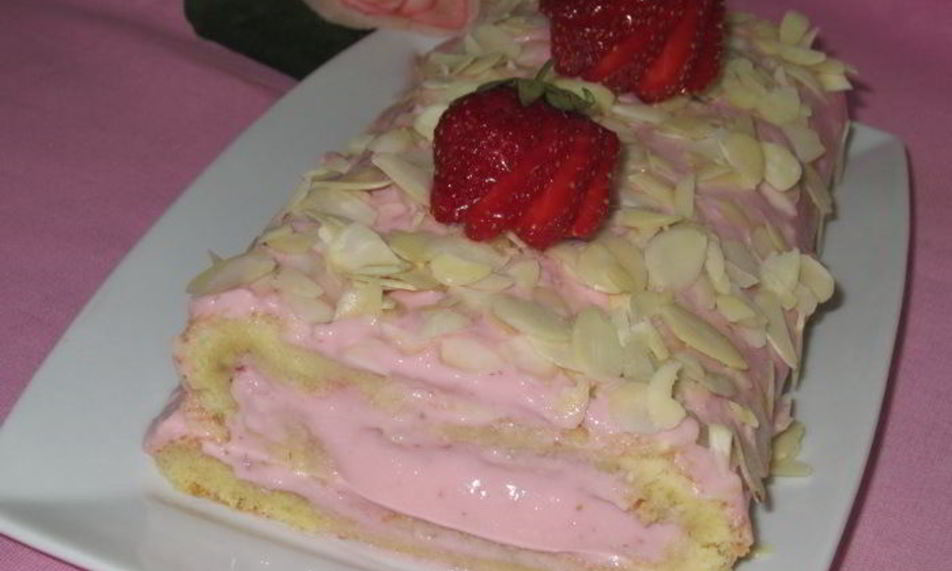 Рецепт рулета с творожно-клубничным кремом