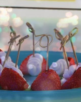 Сырный крем с клубникой