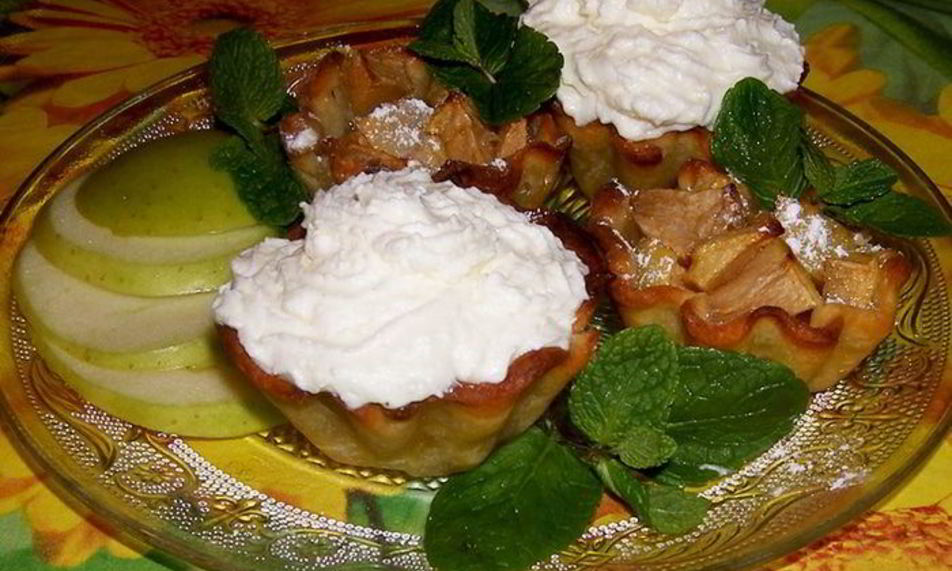 Рецепт яблочных корзиночек с кремом