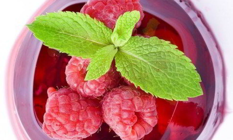 Рецепт малинового желе с самбукой