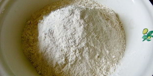 рулет с луковым мармеладом