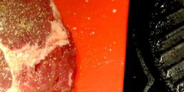 стейк с соусом луковый мармелад