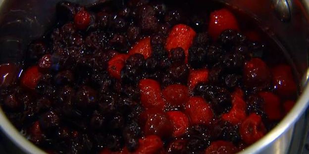 ягодный мармелад на запеченных яблоках