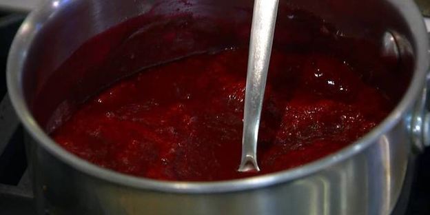 ягодный мармелад на запеченных яблоках