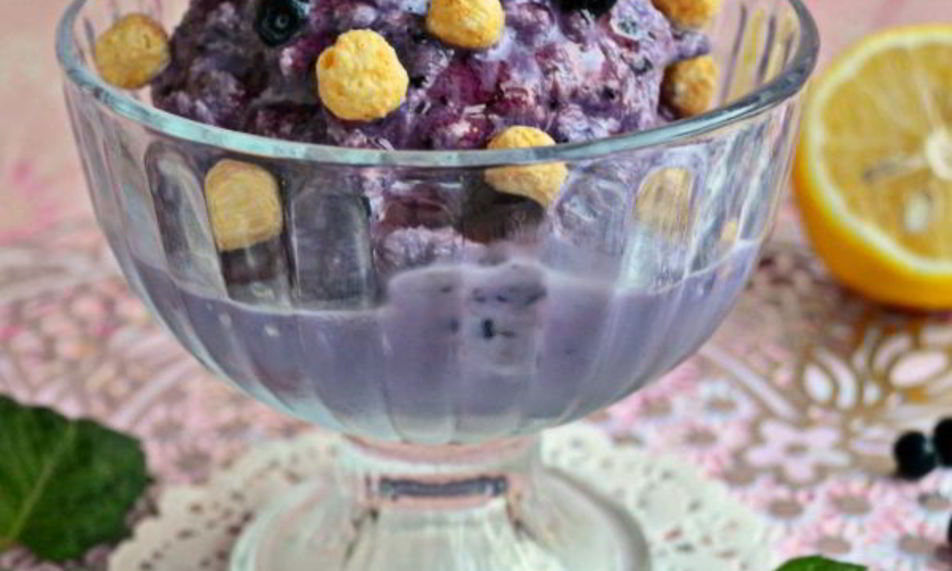 Рецепт черничного мороженого с лимонной цедрой